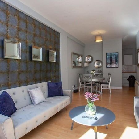 Modern And Refurbished Flat In Merchant City Glasgow Exterior photo